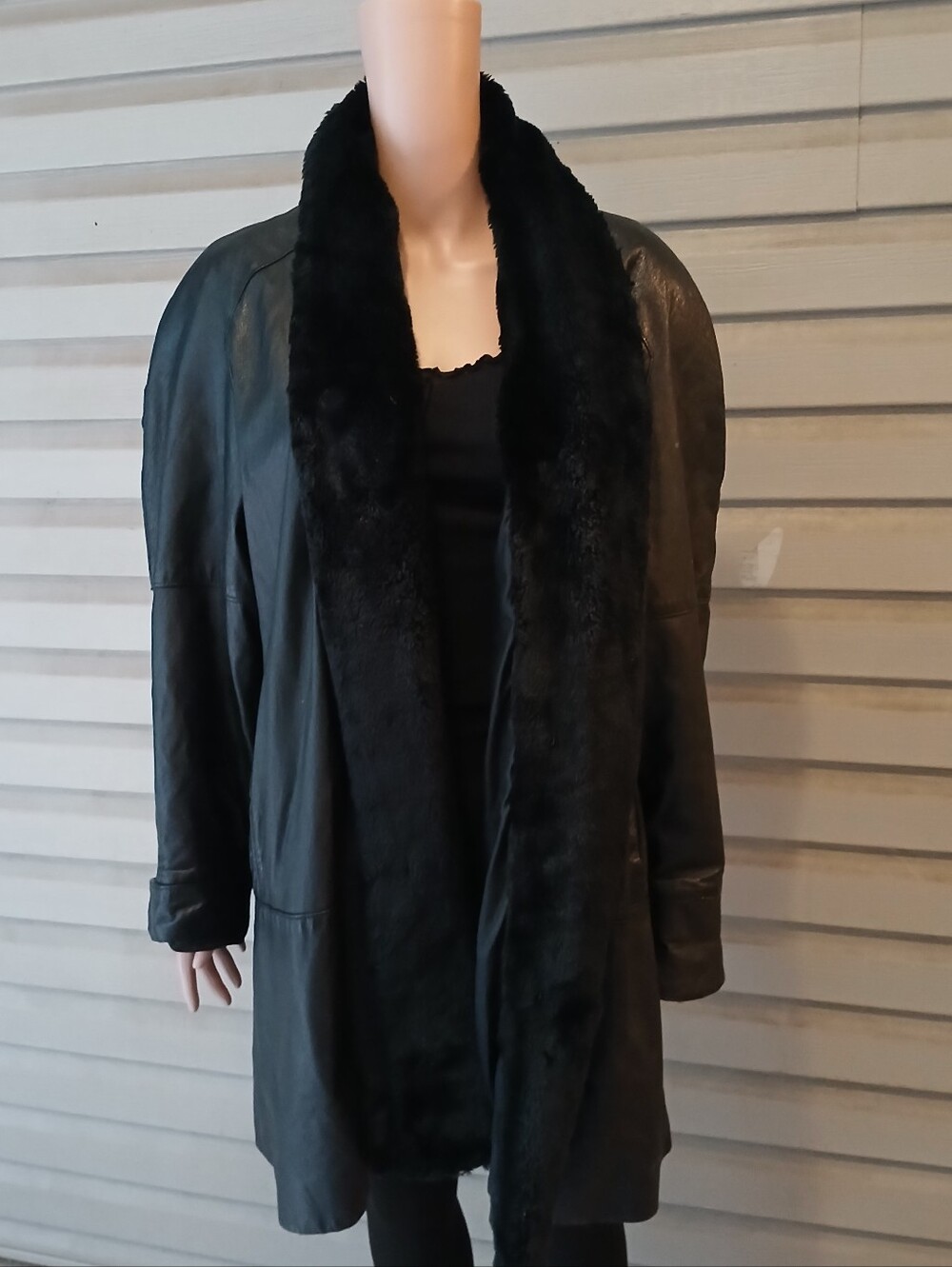 D.A.N.Y. Black Faux Fur-Trim Leather Coat Women's Jacket Sz S